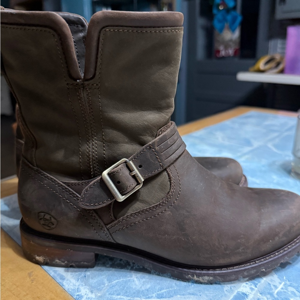 Ariat Plaid Lined Leather Footwear